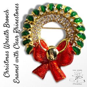 Festive Green and Red Enamel Wreath Brooch with Rhinestones